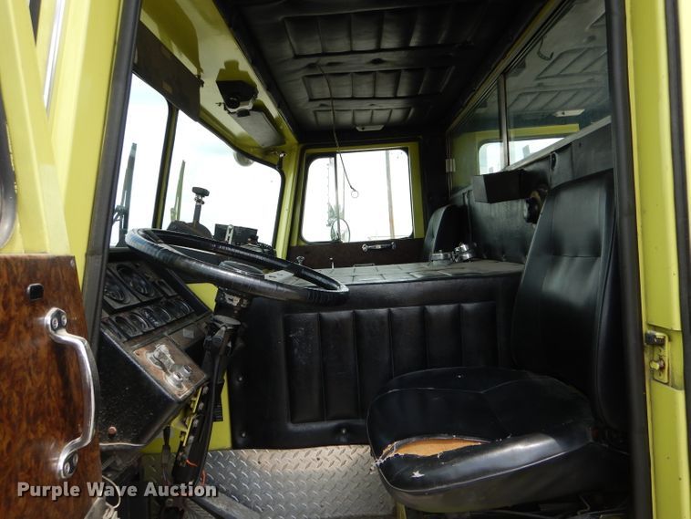 image for item DE8522 1988 Spartan GA26-2142 fire truck