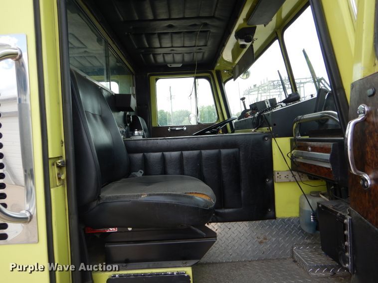 image for item DE8522 1988 Spartan GA26-2142 fire truck