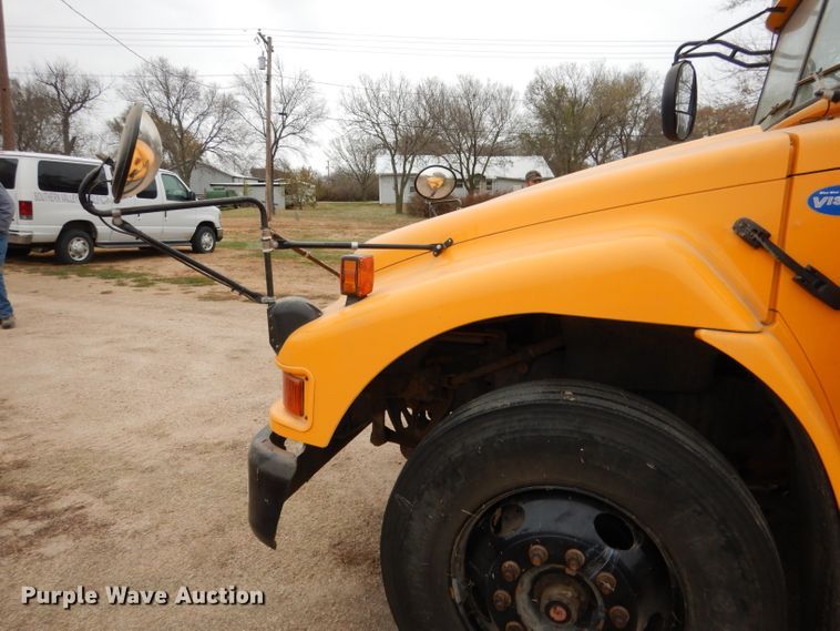 image for item DG5857 2006 Blue Bird Vision CV2807S school bus