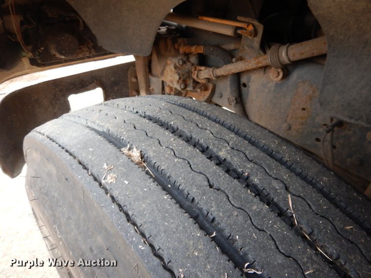 image for item DG5857 2006 Blue Bird Vision CV2807S school bus