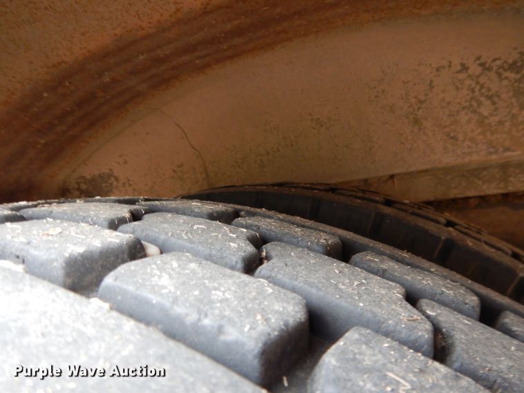 image for item DG5857 2006 Blue Bird Vision CV2807S school bus