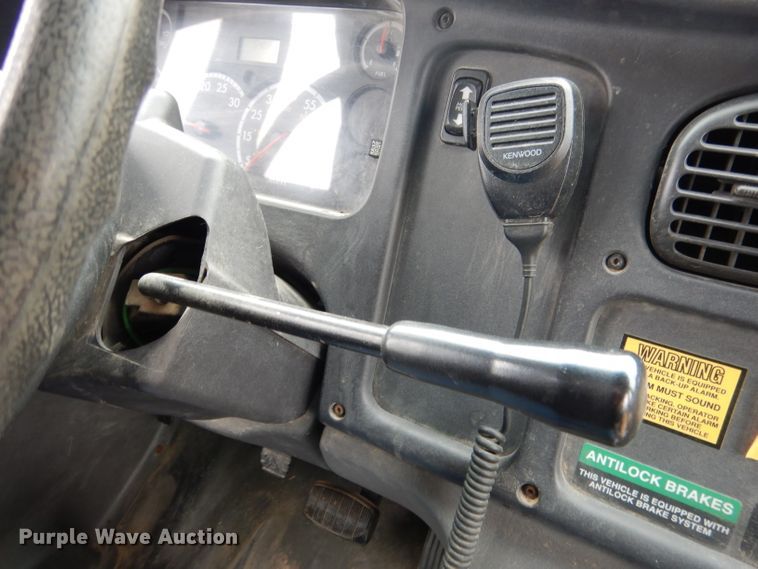 image for item DG5858 2008 Freightliner Thomas 310TS school bus