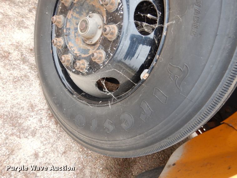 image for item DG5858 2008 Freightliner Thomas 310TS school bus