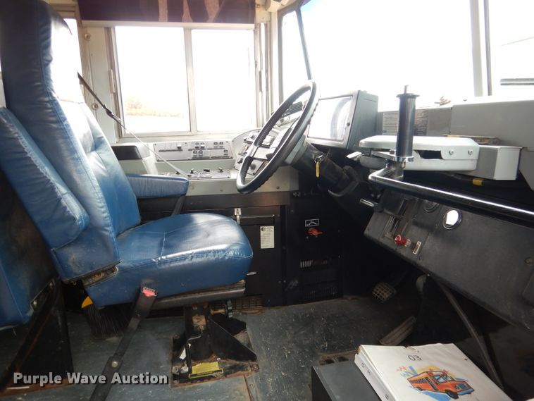 image for item DG5859 2002 GMC Blue Bird CV200G school bus