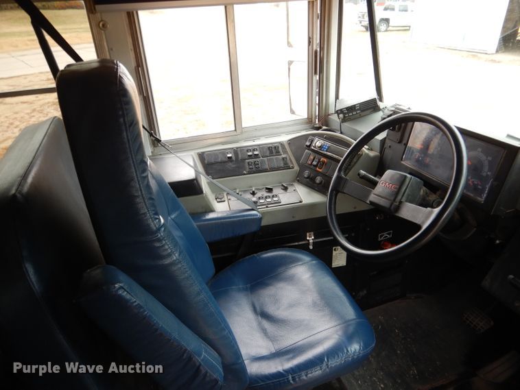 image for item DG5859 2002 GMC Blue Bird CV200G school bus