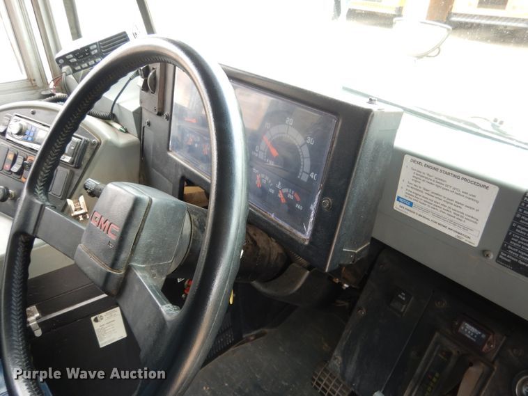 image for item DG5859 2002 GMC Blue Bird CV200G school bus