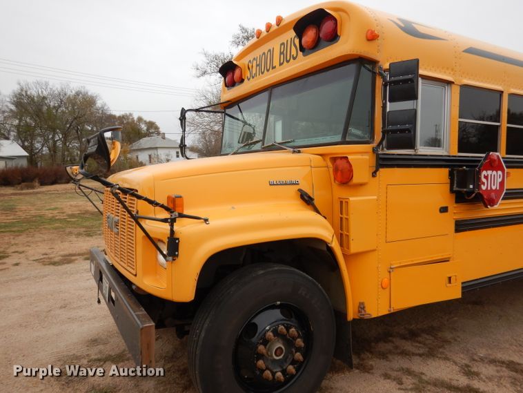 image for item DG5859 2002 GMC Blue Bird CV200G school bus