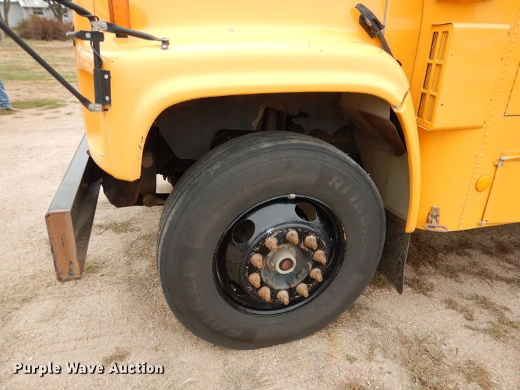 image for item DG5859 2002 GMC Blue Bird CV200G school bus