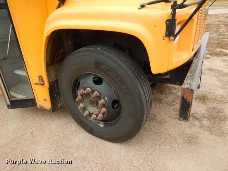 image for item DG5859 2002 GMC Blue Bird CV200G school bus