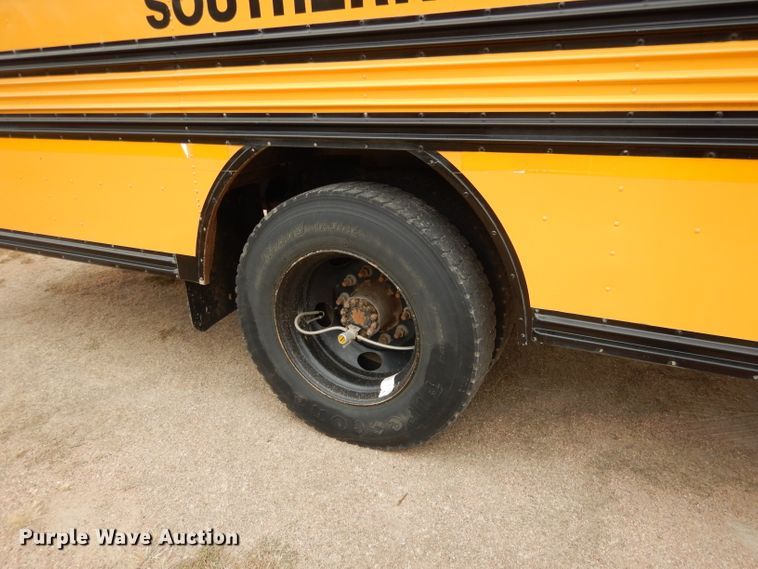 image for item DG5859 2002 GMC Blue Bird CV200G school bus