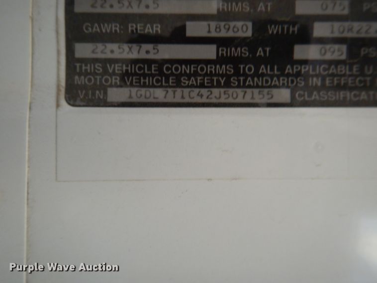 image for item DG5859 2002 GMC Blue Bird CV200G school bus