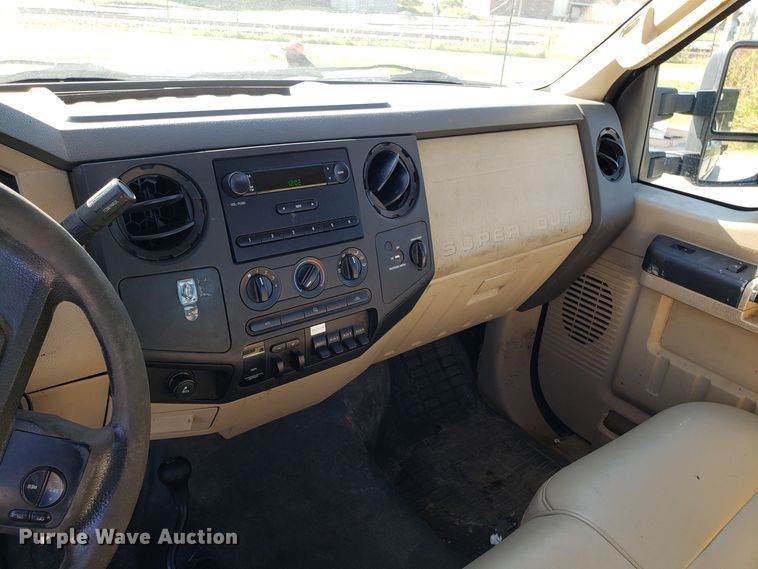 image for item DG8773 2008 Ford F250 Super Duty pickup truck