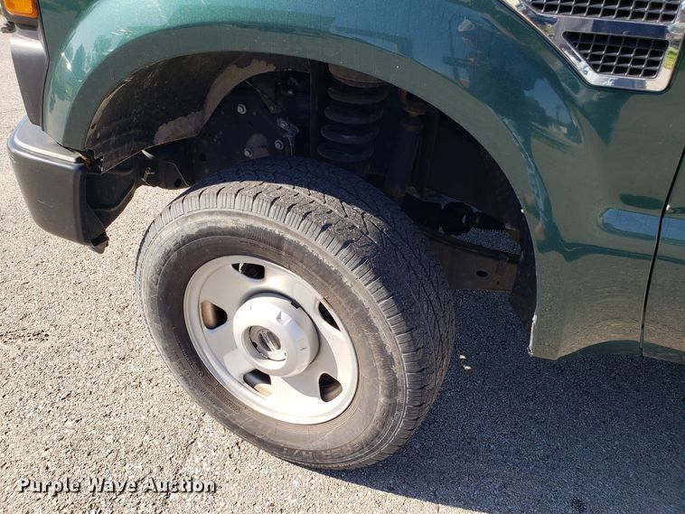 image for item DG8773 2008 Ford F250 Super Duty pickup truck