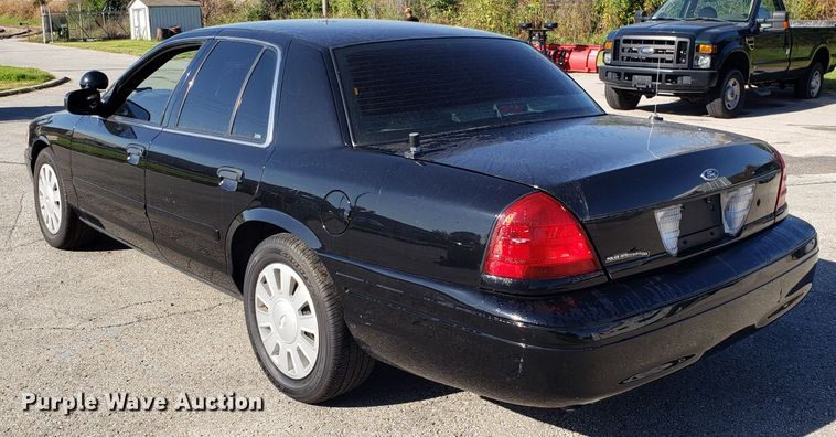image for item DG8774 2008 Ford Crown Victoria Police Interceptor