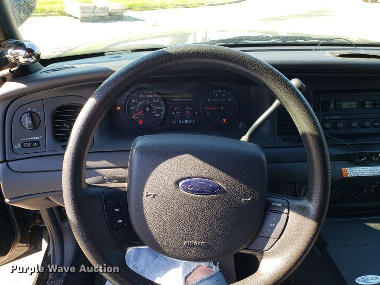 image for item DG8774 2008 Ford Crown Victoria Police Interceptor