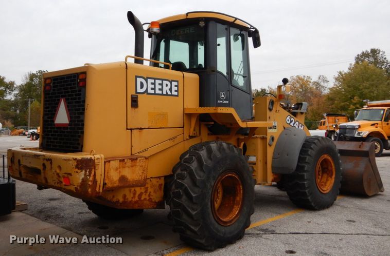 image for item DH2189 2003 John Deere 624H wheel loader