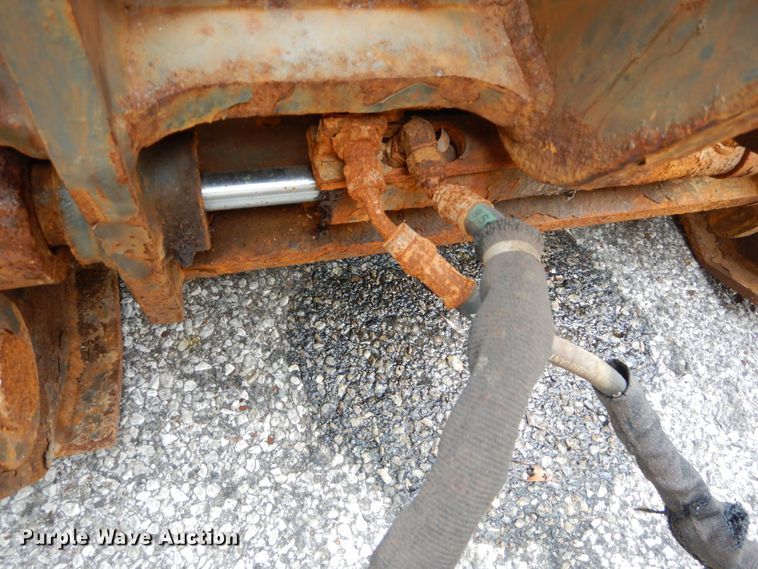 image for item DH2189 2003 John Deere 624H wheel loader