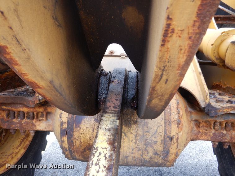 image for item DH2189 2003 John Deere 624H wheel loader