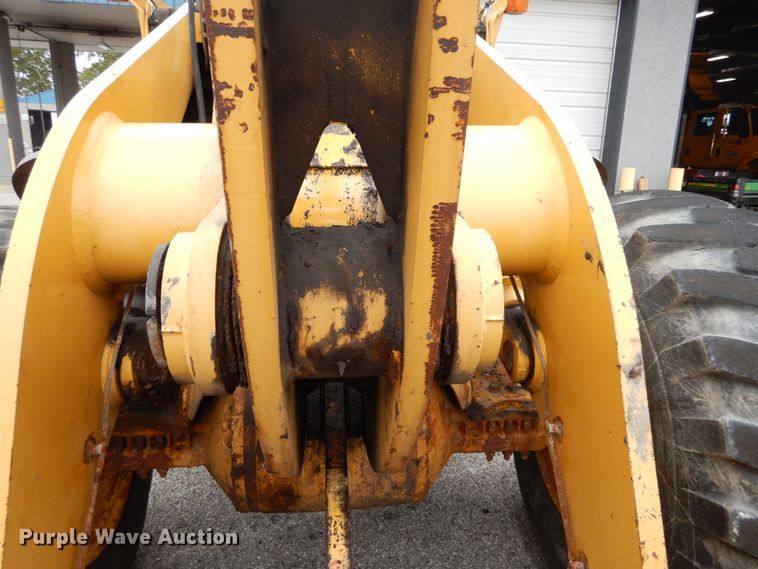 image for item DH2189 2003 John Deere 624H wheel loader