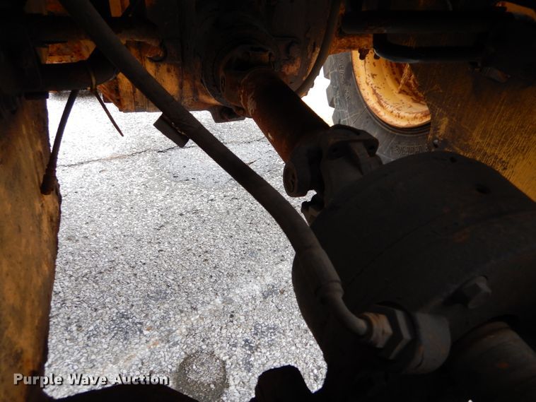 image for item DH2189 2003 John Deere 624H wheel loader