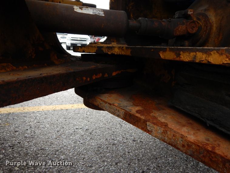 image for item DH2189 2003 John Deere 624H wheel loader