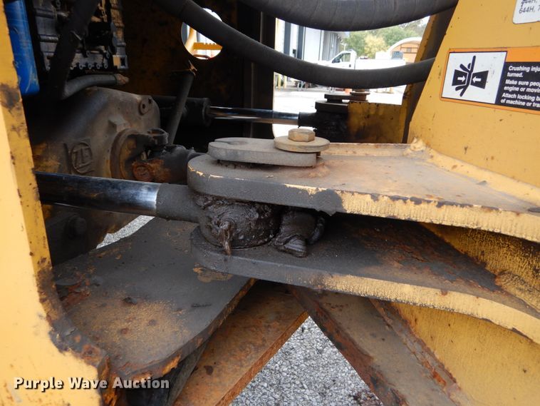 image for item DH2189 2003 John Deere 624H wheel loader