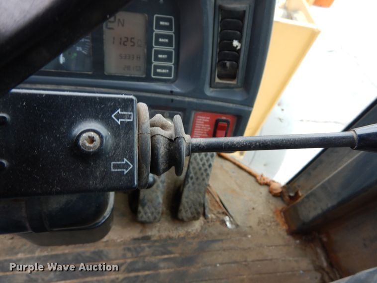 image for item DH2189 2003 John Deere 624H wheel loader