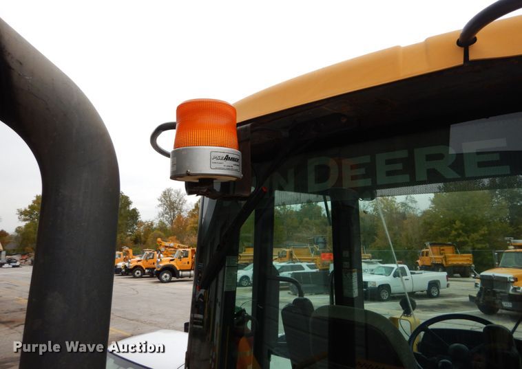 image for item DH2189 2003 John Deere 624H wheel loader