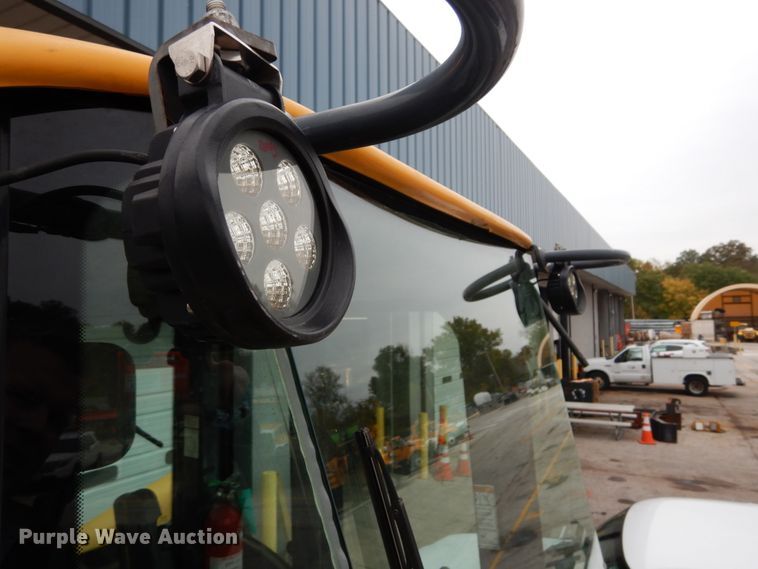 image for item DH2189 2003 John Deere 624H wheel loader