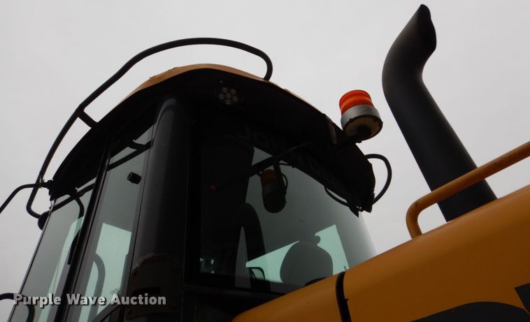 image for item DH2189 2003 John Deere 624H wheel loader