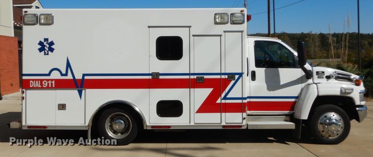 image for item DH2211 2009 Chevrolet C4500 ambulance
