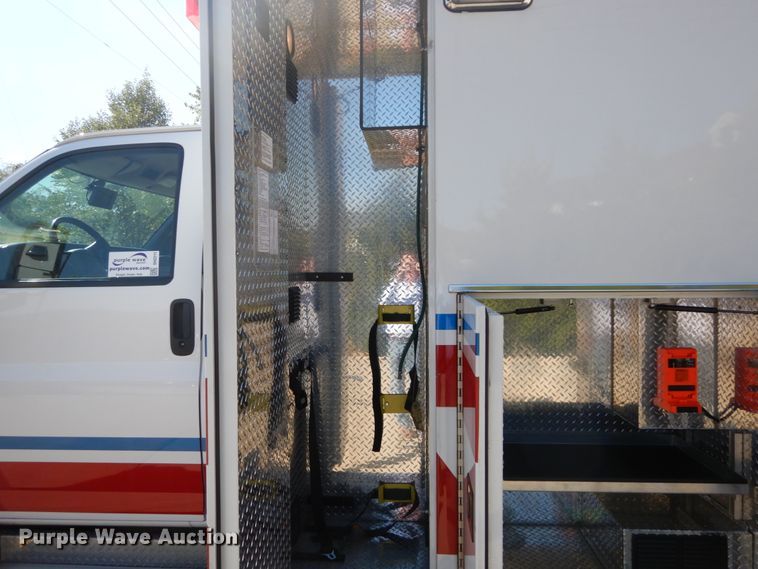 image for item DH2211 2009 Chevrolet C4500 ambulance