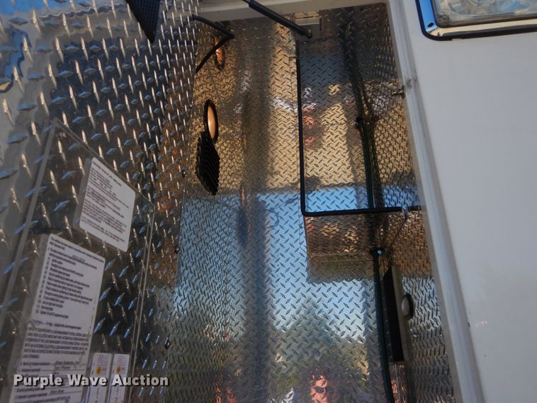 image for item DH2211 2009 Chevrolet C4500 ambulance