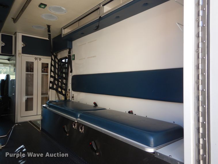 image for item DH2211 2009 Chevrolet C4500 ambulance