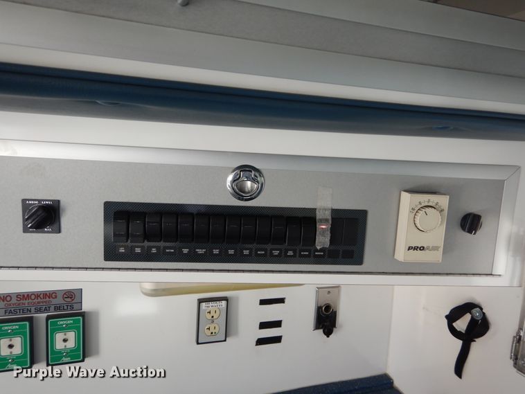 image for item DH2211 2009 Chevrolet C4500 ambulance