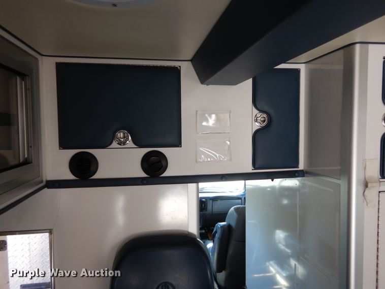 image for item DH2211 2009 Chevrolet C4500 ambulance