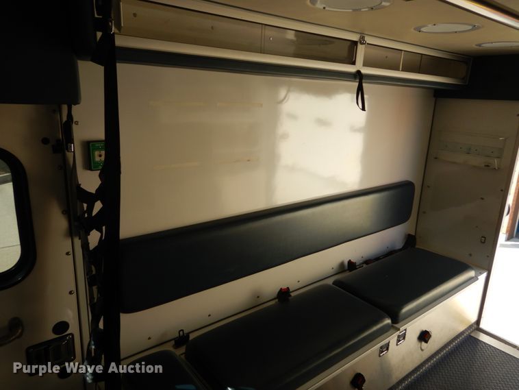 image for item DH2211 2009 Chevrolet C4500 ambulance