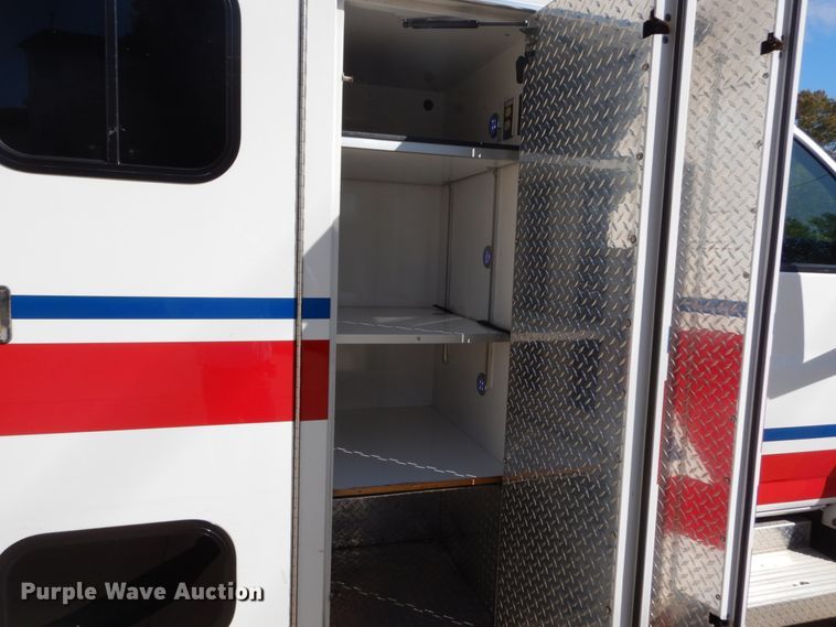 image for item DH2211 2009 Chevrolet C4500 ambulance