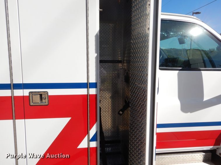 image for item DH2211 2009 Chevrolet C4500 ambulance
