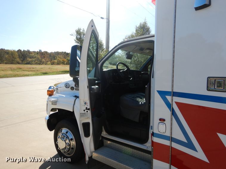 image for item DH2211 2009 Chevrolet C4500 ambulance