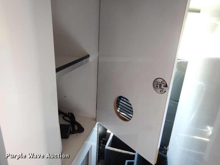 image for item DH2211 2009 Chevrolet C4500 ambulance