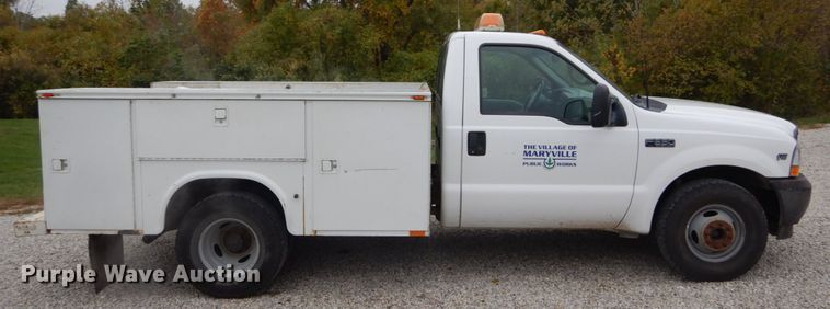 image for item DH2214 2002 Ford F350 Super Duty XL utility bed pickup truck