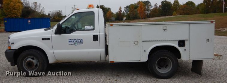 image for item DH2214 2002 Ford F350 Super Duty XL utility bed pickup truck