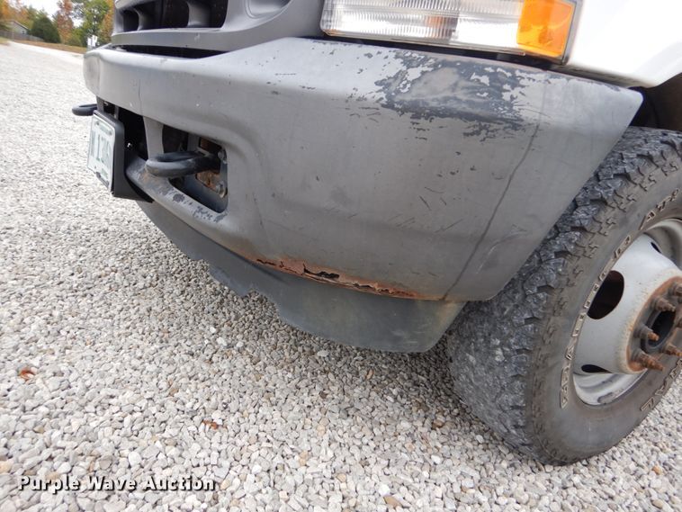 image for item DH2214 2002 Ford F350 Super Duty XL utility bed pickup truck