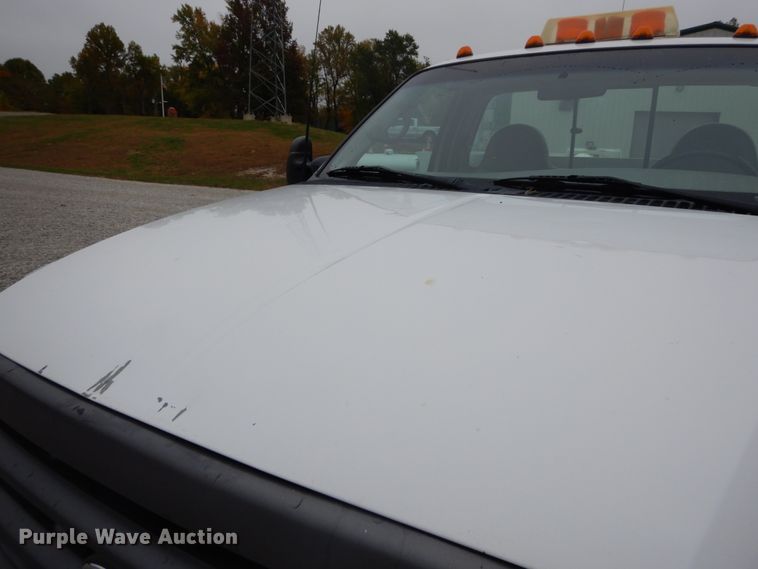 image for item DH2214 2002 Ford F350 Super Duty XL utility bed pickup truck