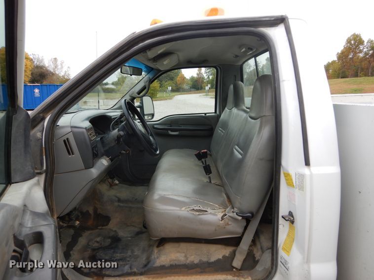 image for item DH2214 2002 Ford F350 Super Duty XL utility bed pickup truck