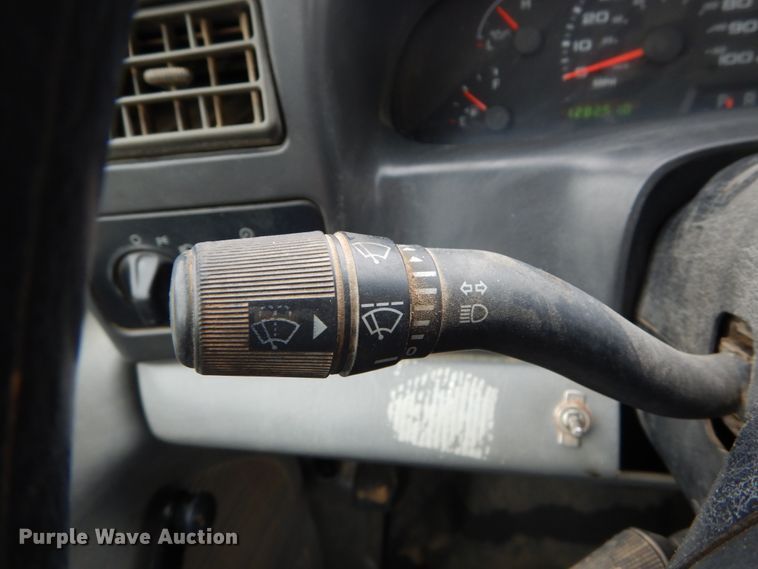 image for item DH2214 2002 Ford F350 Super Duty XL utility bed pickup truck