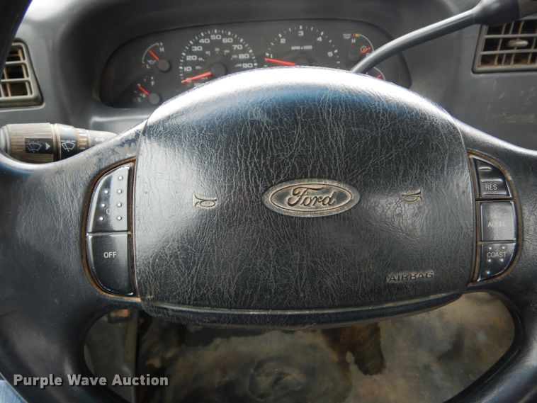 image for item DH2214 2002 Ford F350 Super Duty XL utility bed pickup truck