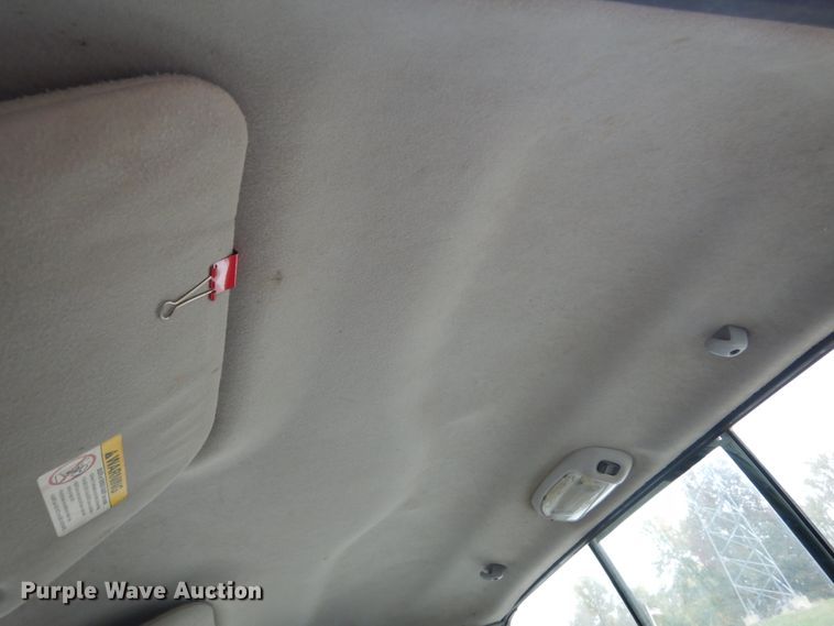 image for item DH2214 2002 Ford F350 Super Duty XL utility bed pickup truck