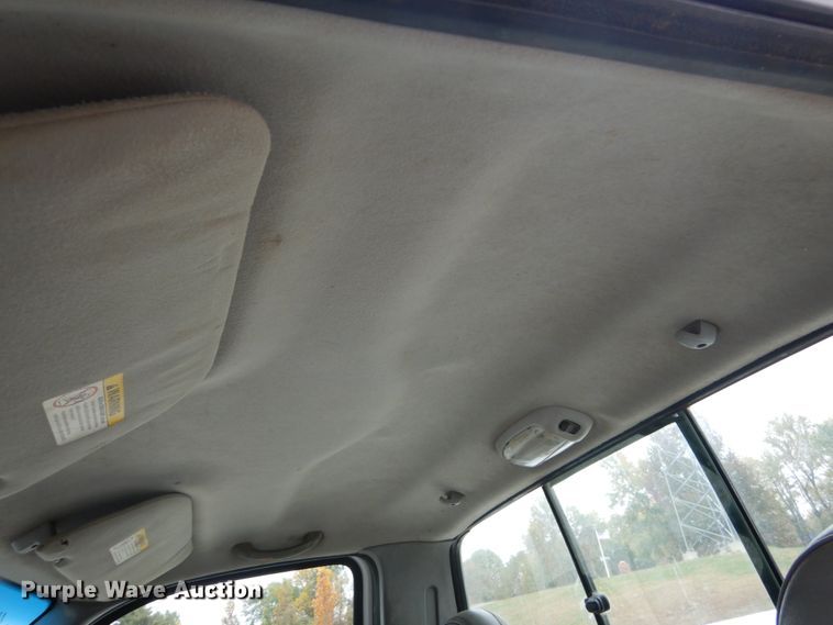 image for item DH2214 2002 Ford F350 Super Duty XL utility bed pickup truck